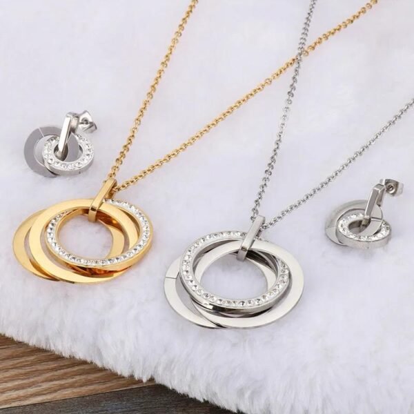 JJ’S NECKLACE